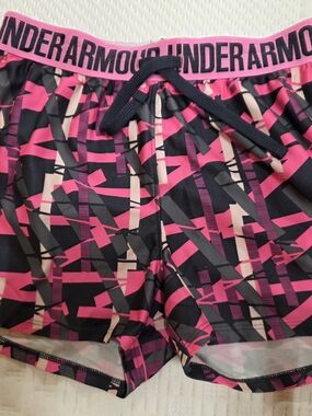 Under Armour Pink Black Graphic Girls Athletic Shorts